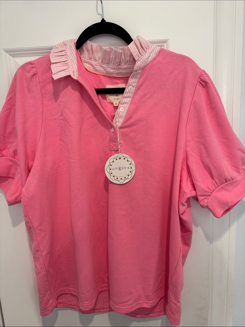 Umgee Pink Short Sleeve Pleated Collar Polo - Picture 3 of 4